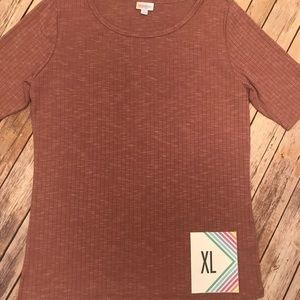 XL LuLaRoe GiGi top